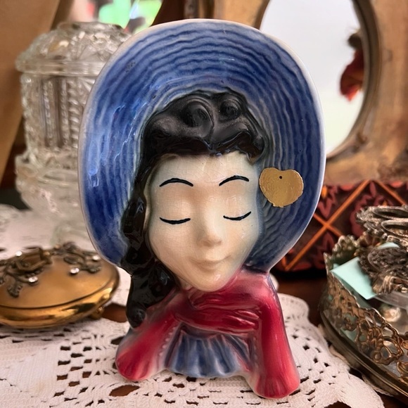 Royal Copley Lady Head Vase / Wall Pocket - Picture 1 of 2